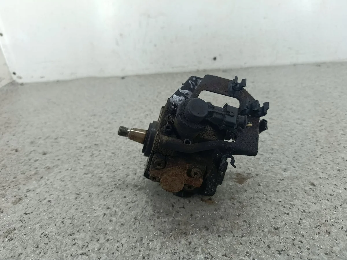 Brandstofpomp Citroen C4 I 1.6 HDI image 4