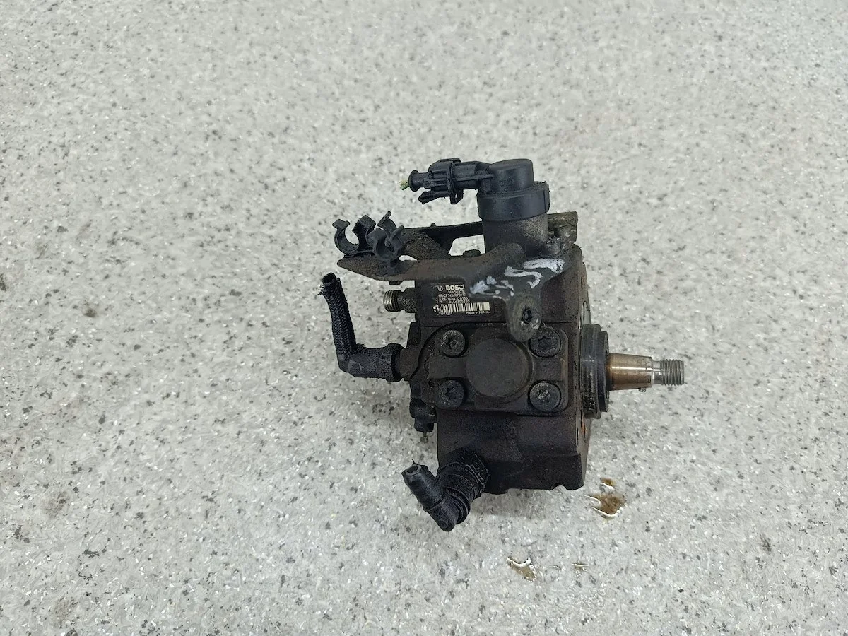 Brandstofpomp Citroen C4 I 1.6 HDI image 6