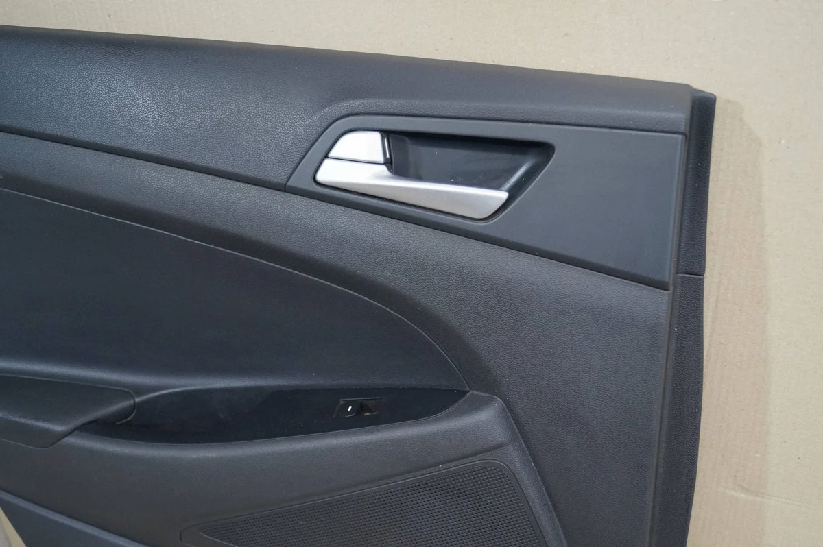 Hyundai Tucson TL 83330D7010 - Panneau porte gauche image 3