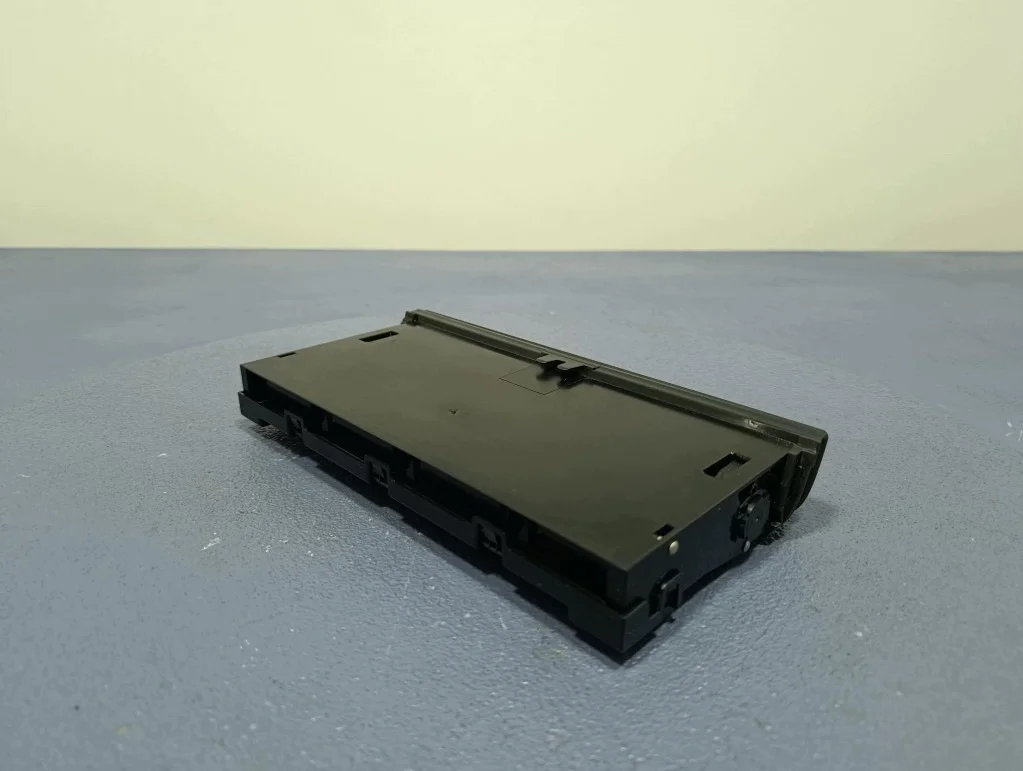 Seat Exeo 09- Dashboard Opbergvak 8H0857058F image 5