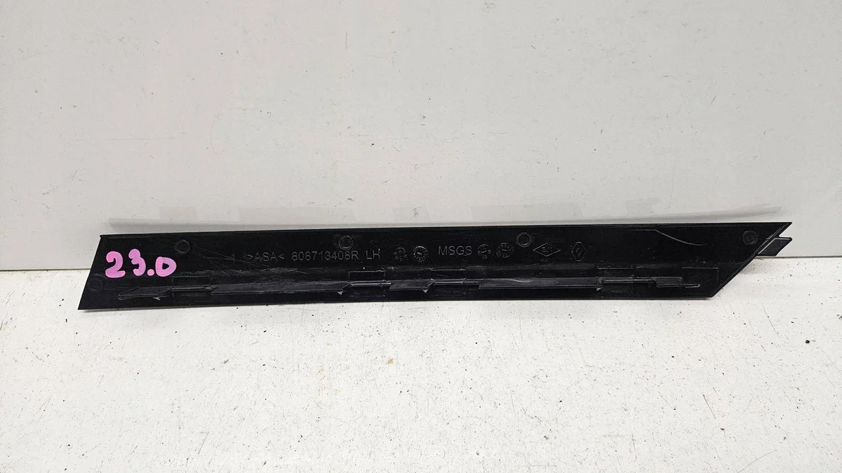 Renault Clio IV dörrlislist vänster fram image 4