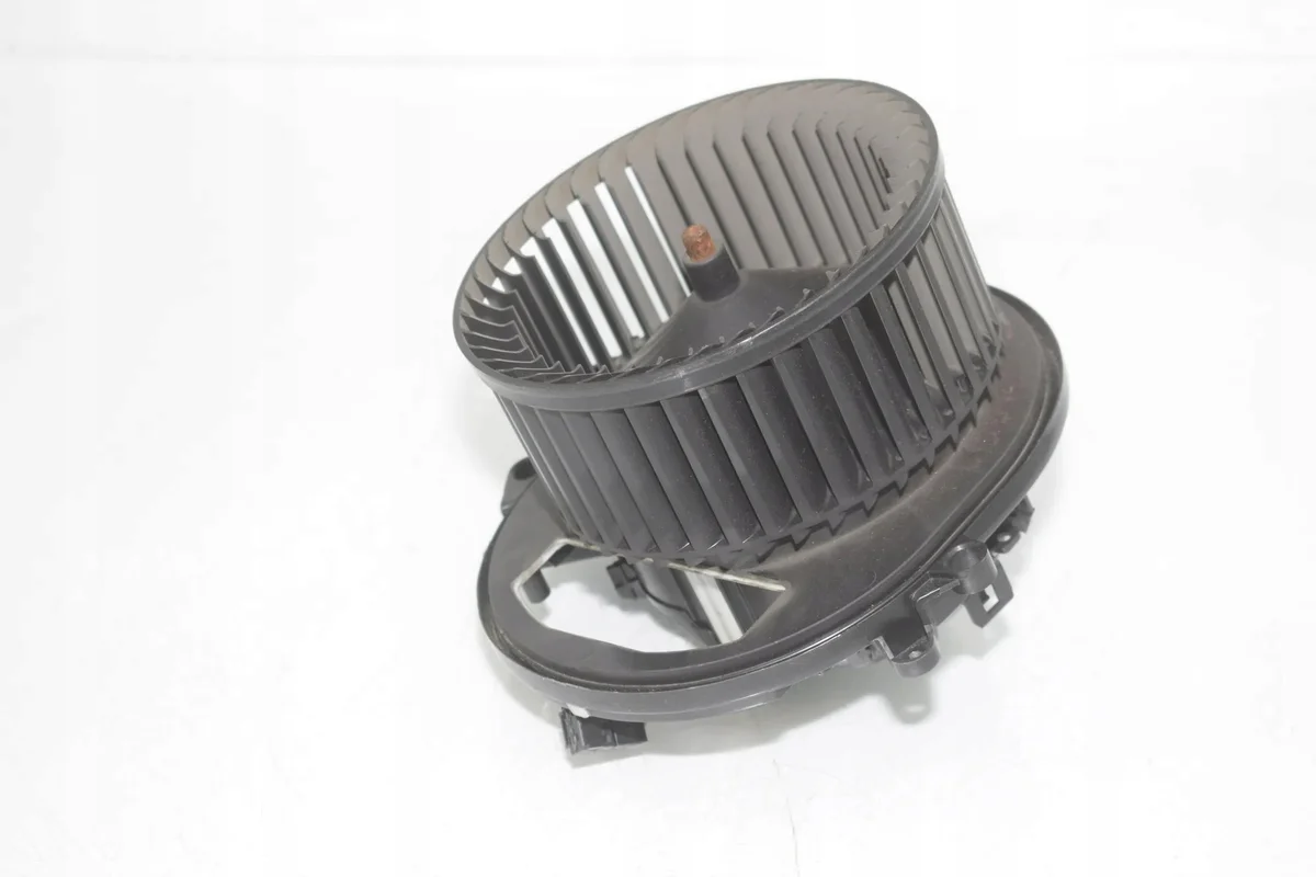 Puhallin BMW F20 F21 F30 F31 9350395