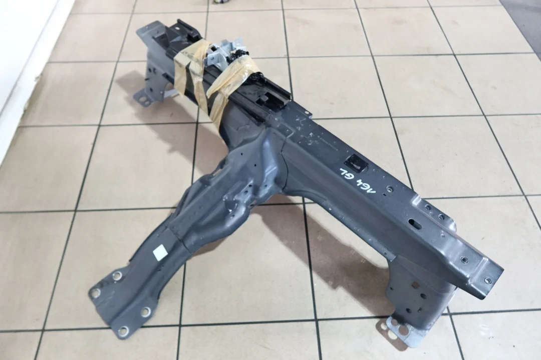 Mercedes W164 X164 GL Support Siège 1646100720