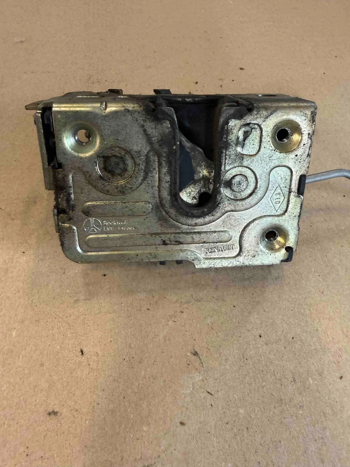 Schloss vorne links Opel Movano A EBU416