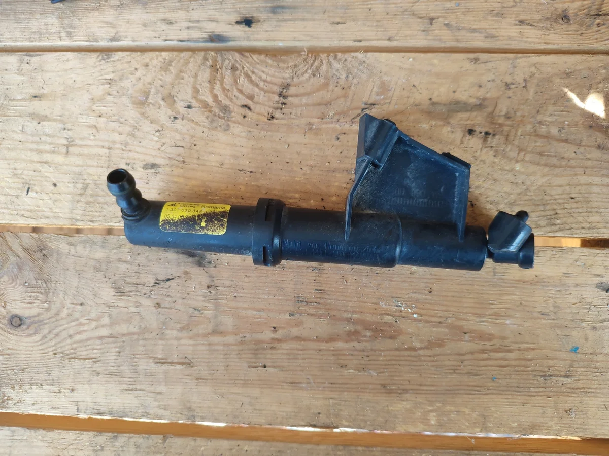 Volvo C30 Headlight Washer Left Front Used