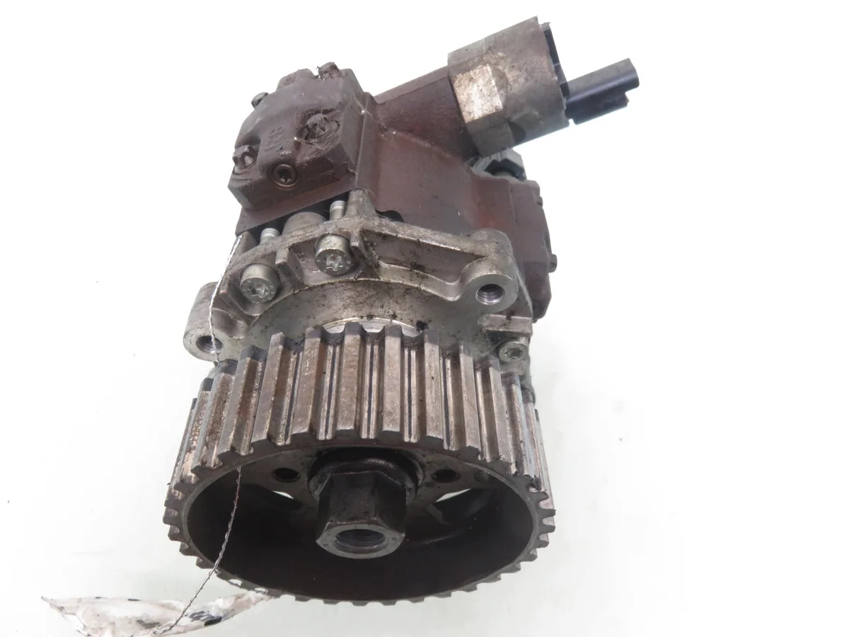Polttoainepumppu Ford Fiesta Mk5 1.4 TDCi image 7