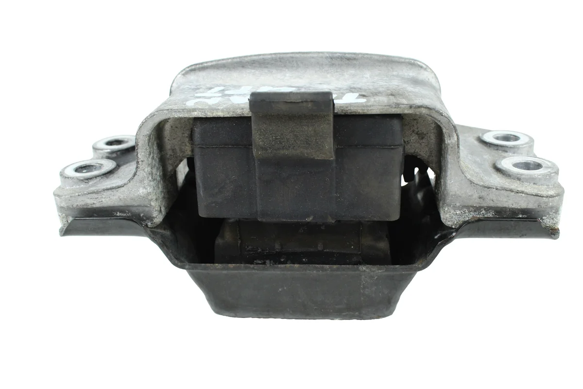 Support boîte VW Tiguan 5N 2.0 TDI CFF 3C0199555S image 3