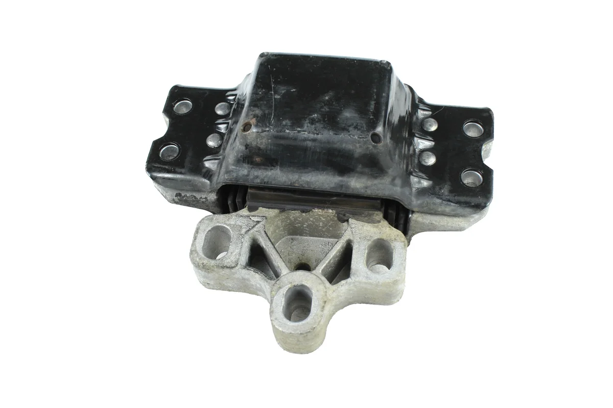 Support boîte VW Tiguan 5N 2.0 TDI CFF 3C0199555S image 4