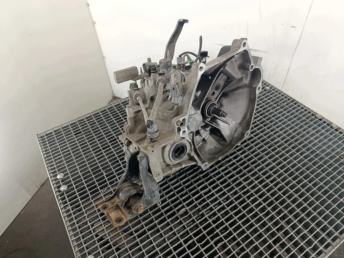 Boîte de vitesses manuelle Honda City V 1.4 i image 3