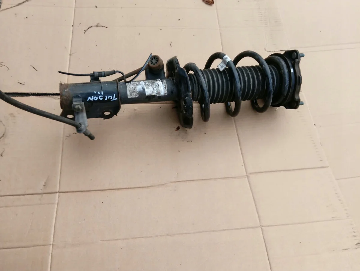 Ammortizzatore anteriore destro Kia Ceed III