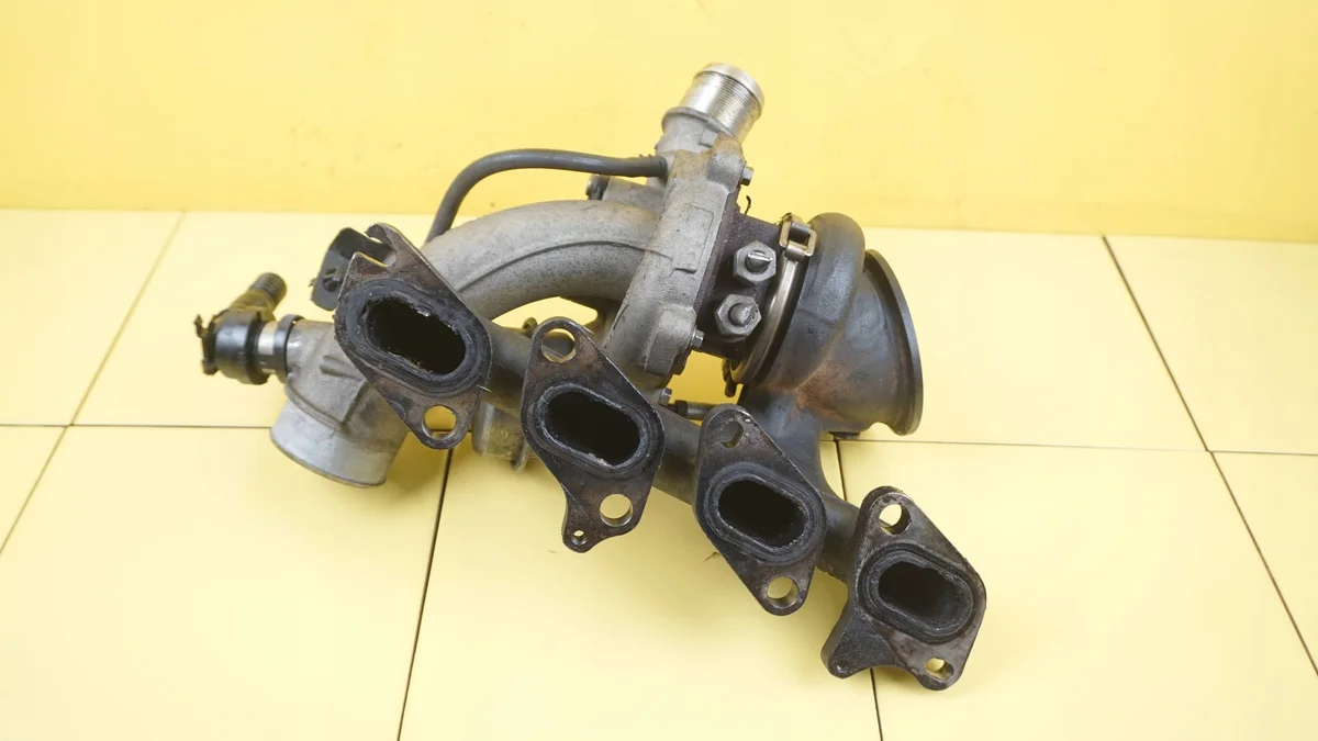Opel Astra J Meriva 1.4 Turbo Turbolader image 6