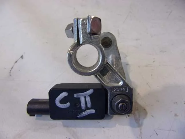 JEEP COMPASS II 2.0 MTJ Klemme Batterie 68334529AB image 4