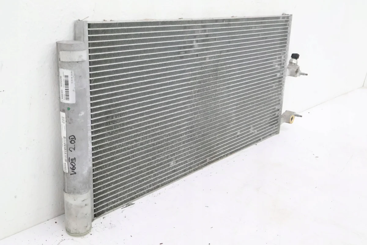 Condenseur clim Volvo V60 II 31686539 image 3