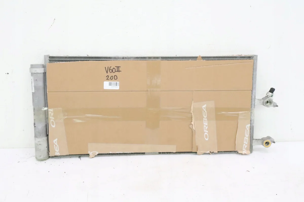 Condenseur clim Volvo V60 II 31686539 image 8