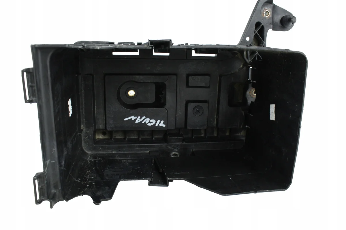 Base da Bateria VW Tiguan 5N 2.0 TDI Usada image 6