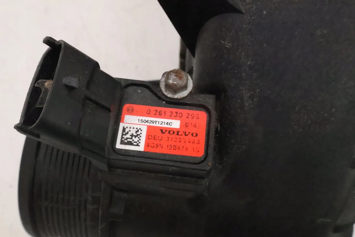Radiador Land Rover OE 6G91-9L440-CD Usado image 6