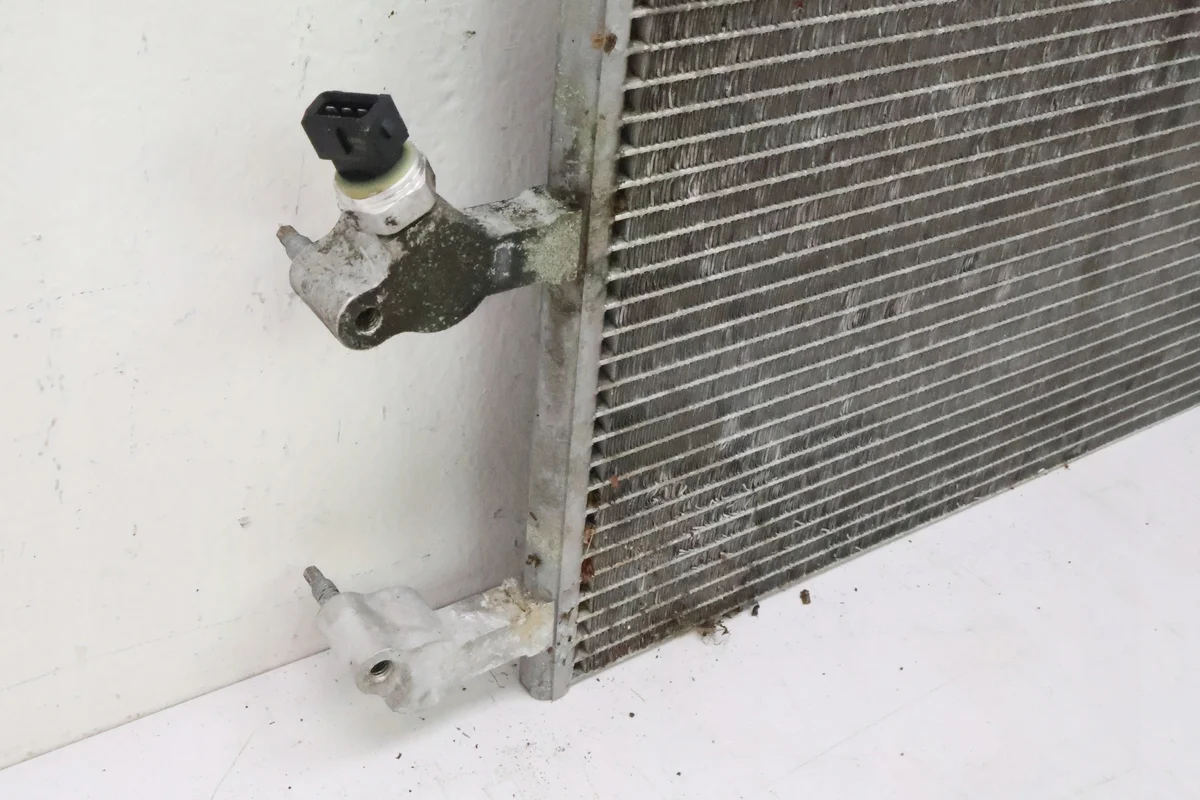 Volvo V60 II 2.0 T6 Airco Condensor image 5