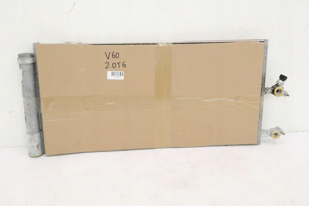 Volvo V60 II 2.0 T6 Airco Condensor image 8