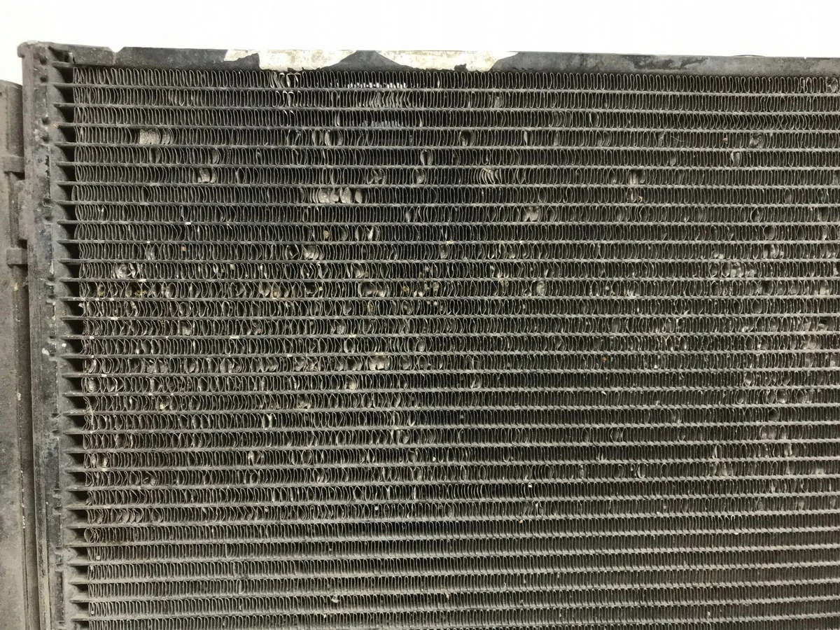 Condenseur clim VW T5 T6 Touareg 7E0820411B image 7
