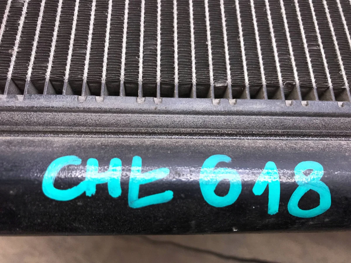 Condenseur clim VW T5 T6 Touareg 7E0820411B image 9