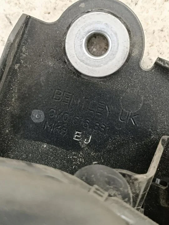 Air Suspension Compressor Bentley Mulsanne image 7