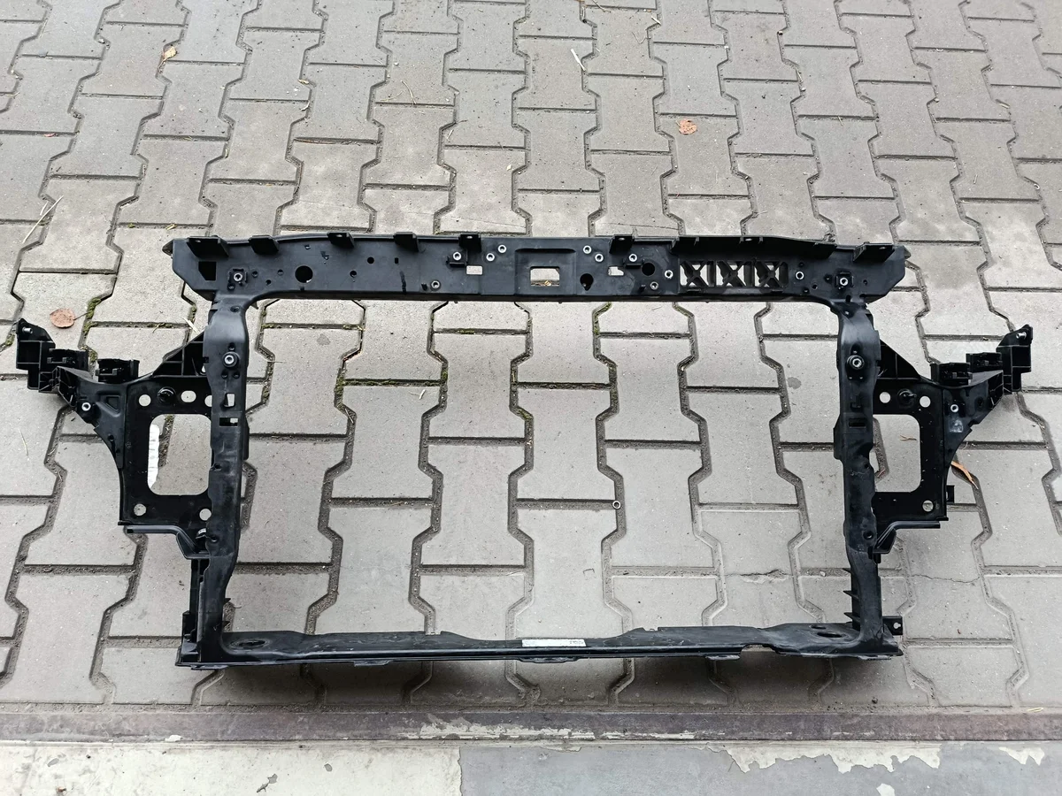 KIA XCEED PAS PRZÓD 64102-J7520 Usado