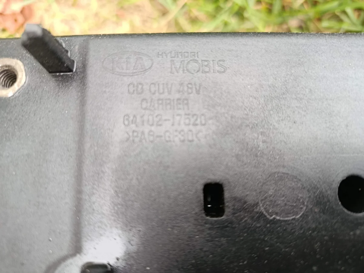 KIA XCEED PAS AVANT 64102-J7520 image 10