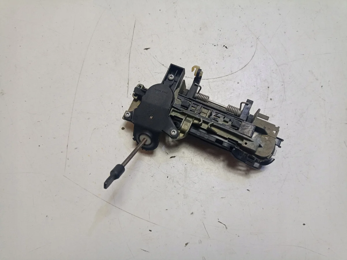 Außentürgriff vorne links Audi A4 S4 B6 image 5