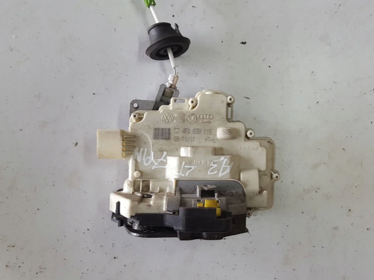 Serrure porte arrière gauche Audi A3 8P 7 broches