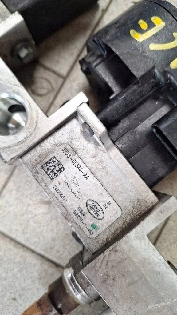 Jaguar I-Pace Expansion Valve J9D38D308AA image 3