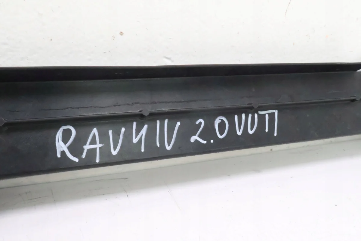 TOYOTA RAV4 IV Support radiateur supérieur image 4