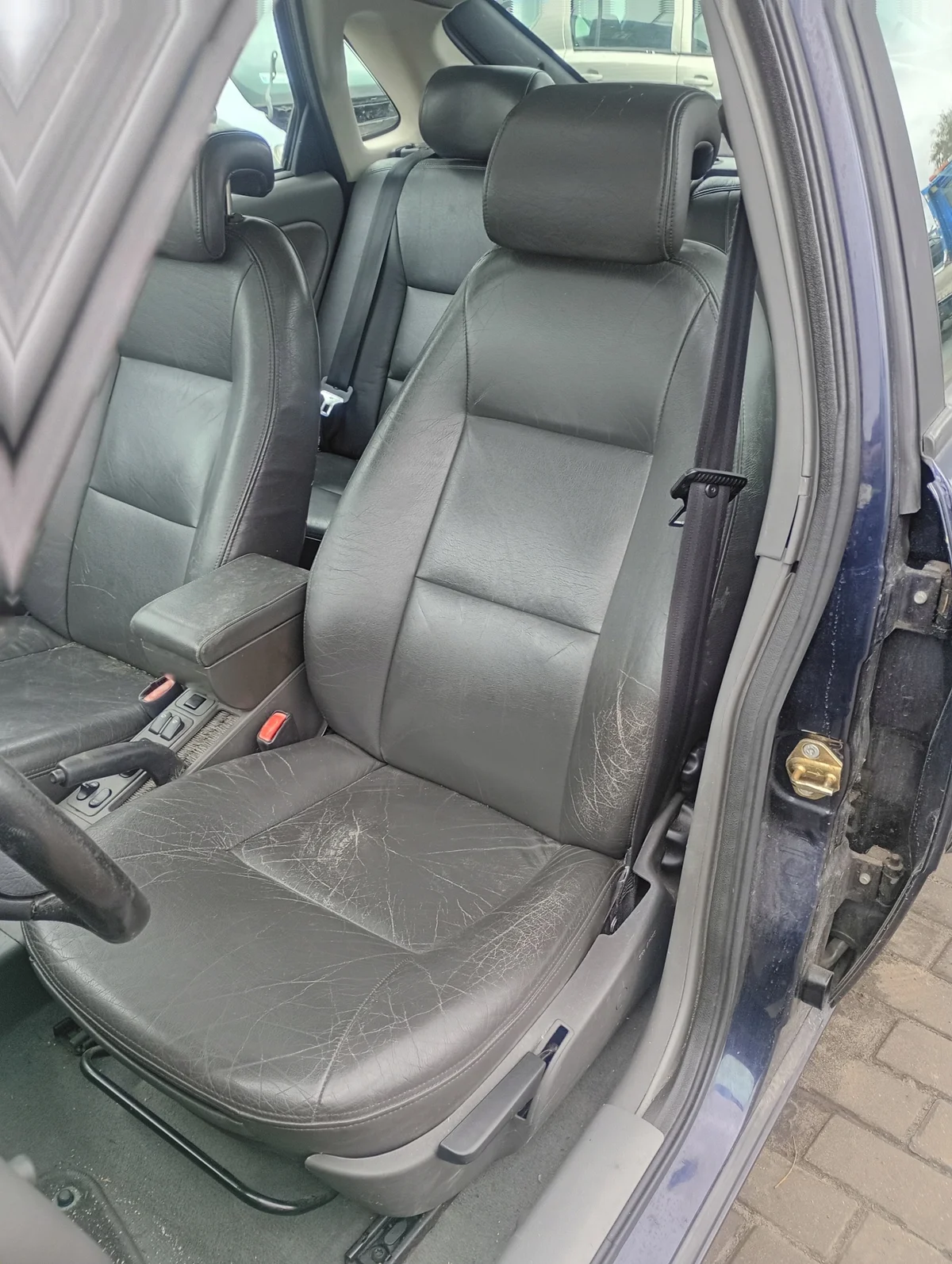 Assento Esquerdo Couro Saab 9-3 98-02 MM-2509-56