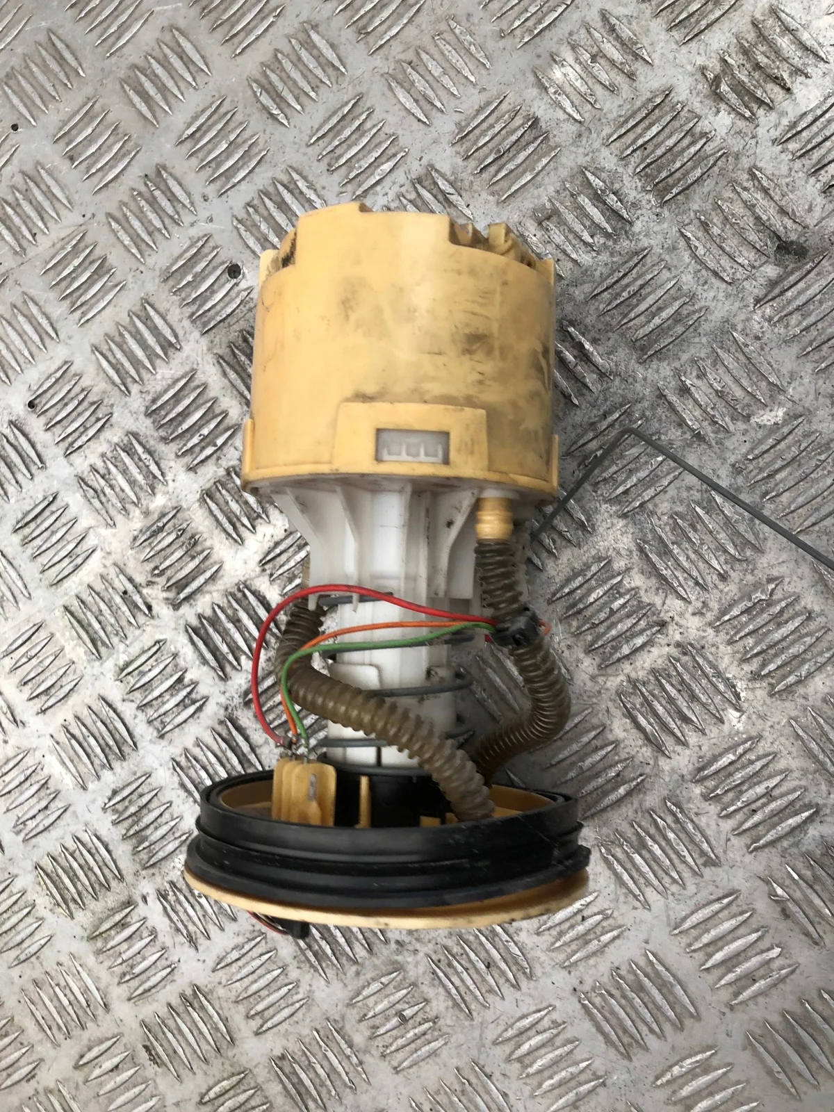 Pompe à carburant Volvo V50 2.0 D 3M51-9275 image 4