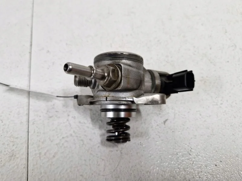 Nissan Qashqai J11 1.2 DIG-T Einspritzpumpe image 3