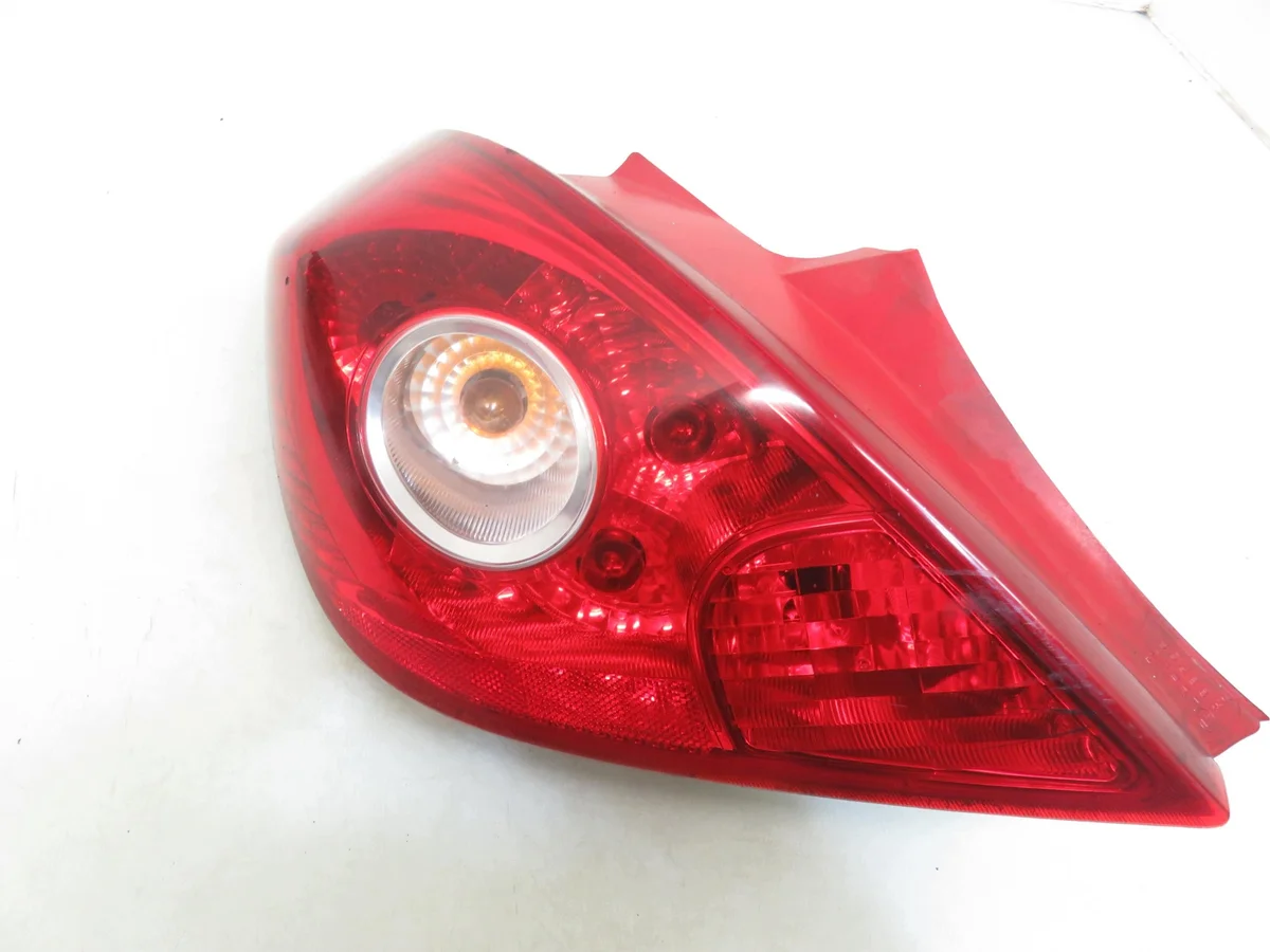 Opel Corsa D vasen takavalo 13186350