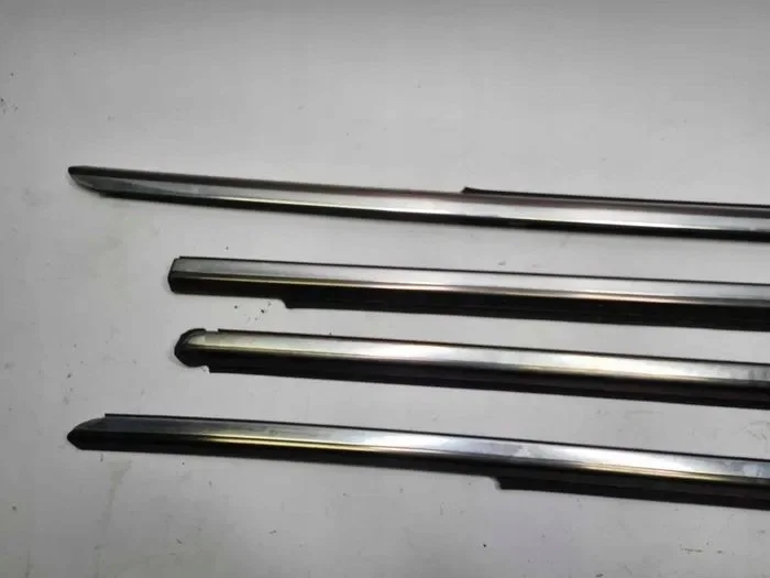 Garniture chromée Mercedes S W220 avant/arrière image 3