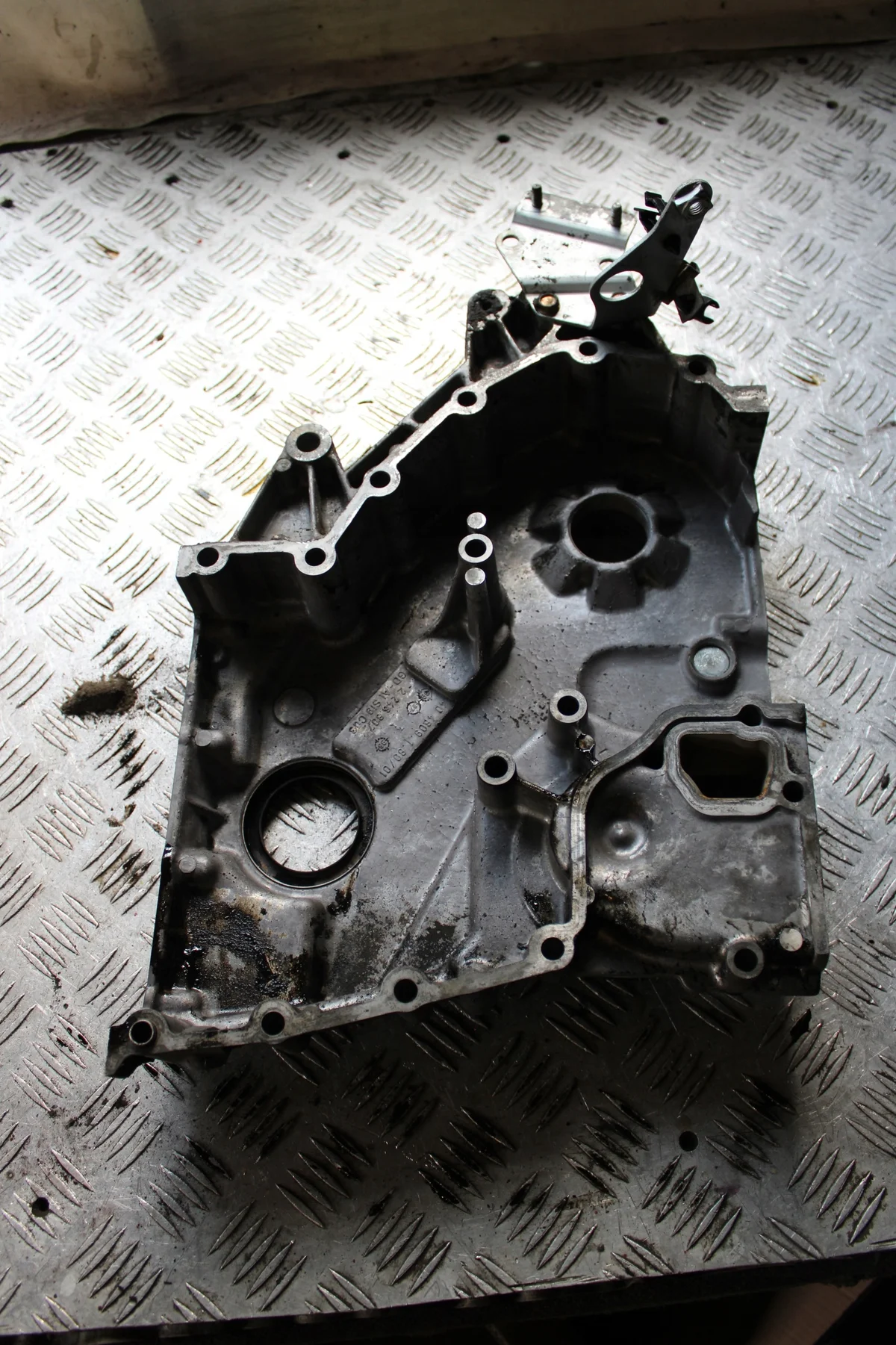 BMW E46 320d 520d M47 täcklock kamrem image 3