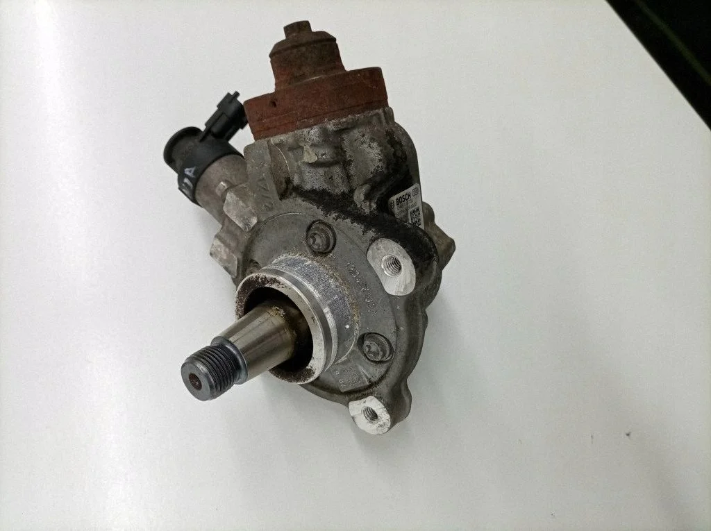 Opel 55494494 Bomba Injetora Usada image 3