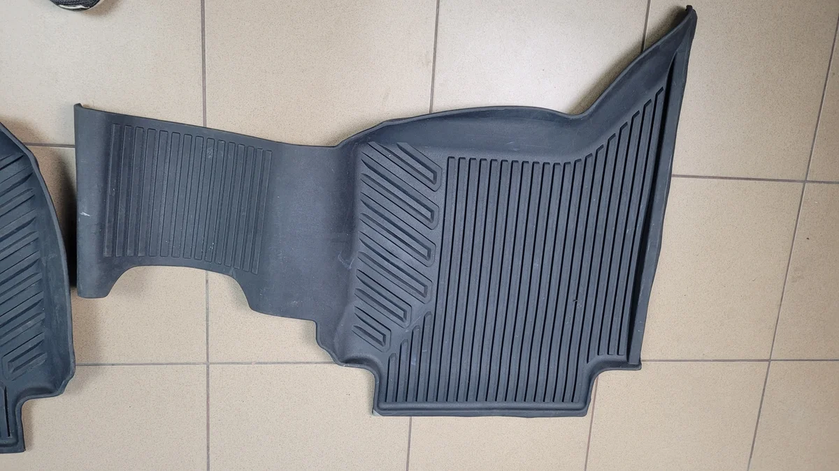 Alfombrillas Ford Ranger VI 23r Usadas image 3