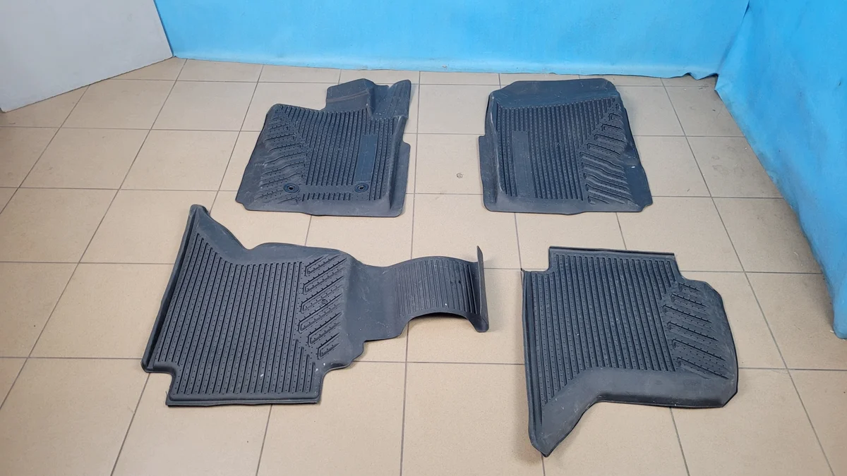 Alfombrillas Ford Ranger VI 23r Usadas image 6