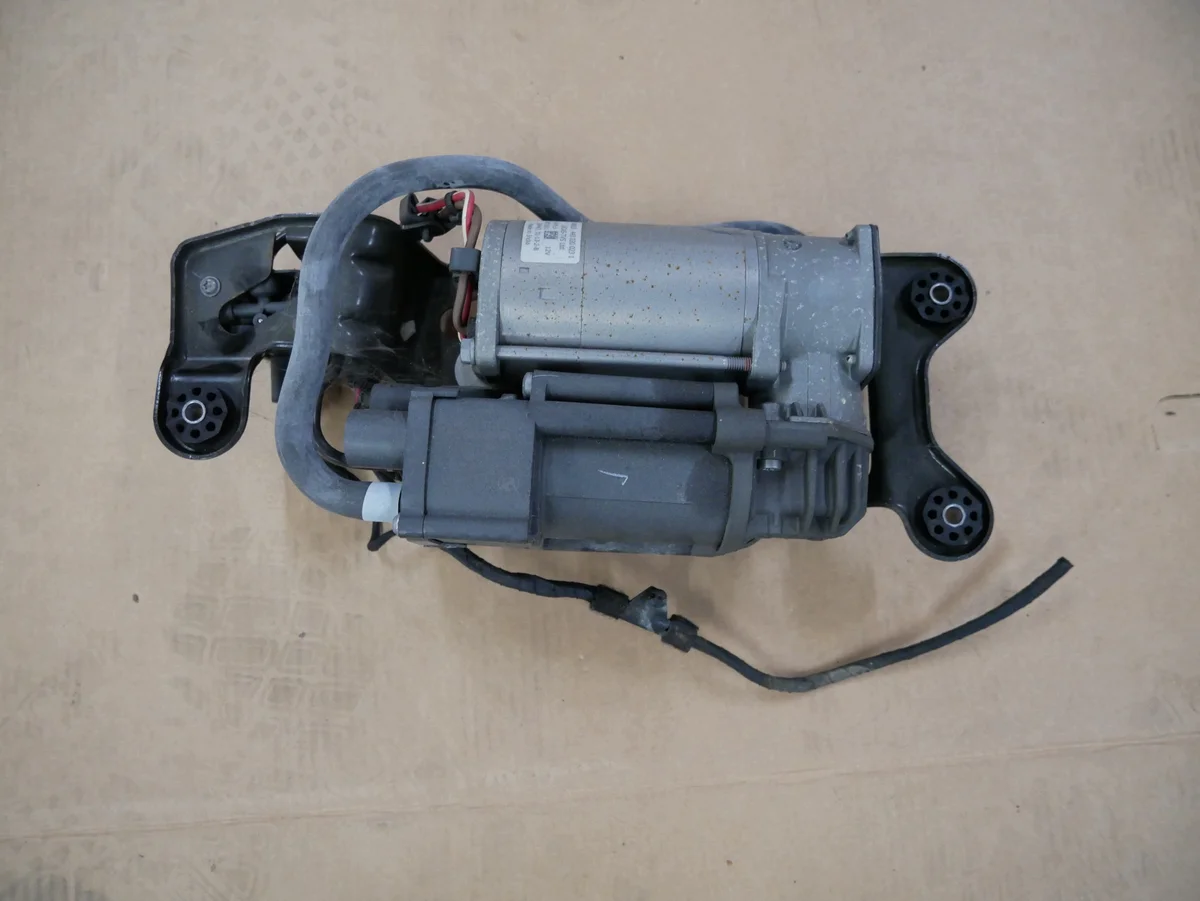 Compresseur suspension pneumatique BMW F15 F16
