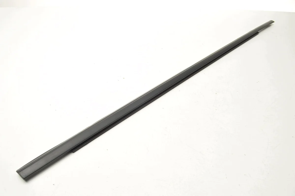 Lister dörr fram vänster MG 3 III 11198379