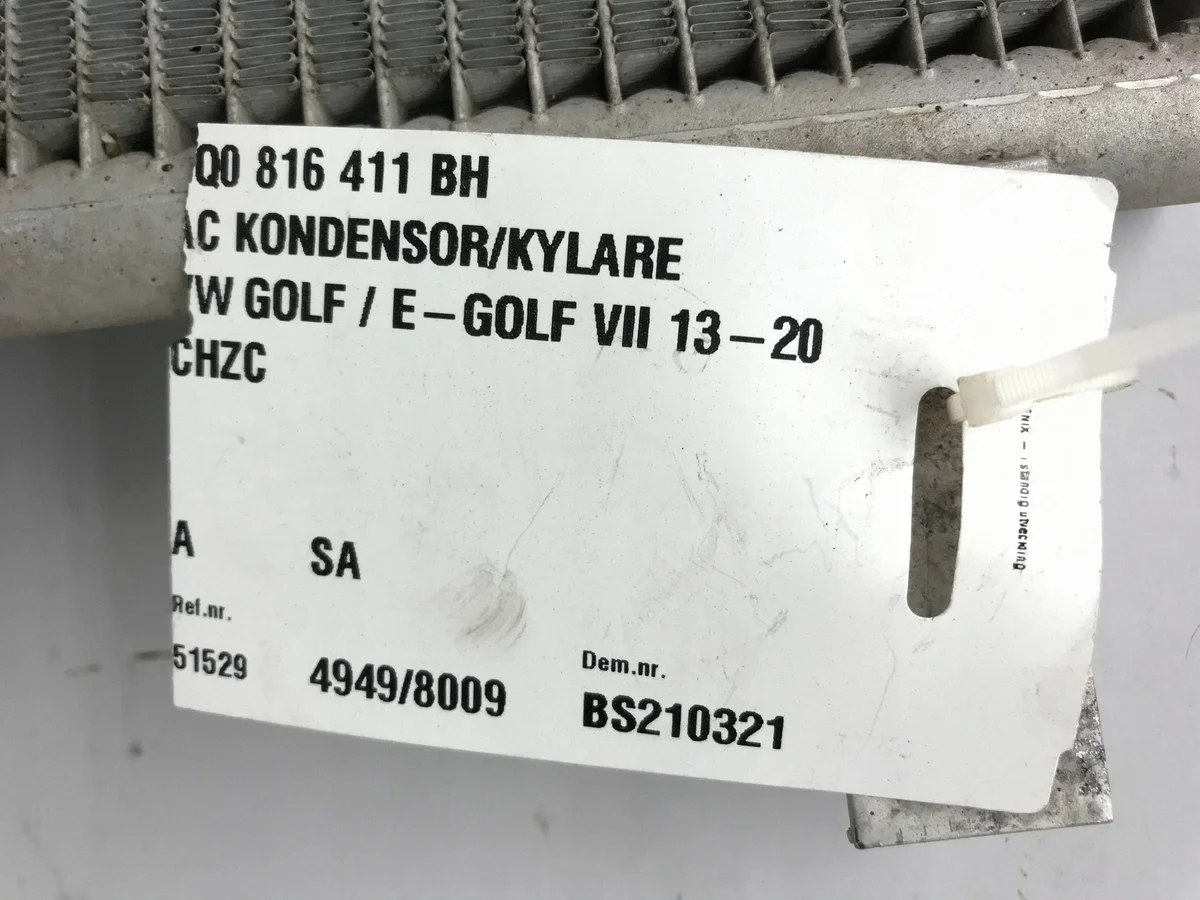 Condensador AC Seat Leon 5F 2019 Usado image 5