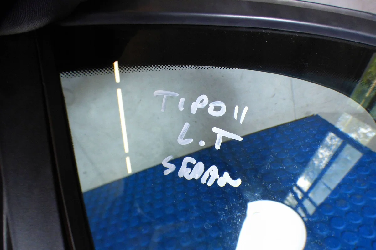 Dichtung Türrahmen Fenster Links Vorne Fiat Tipo II image 5