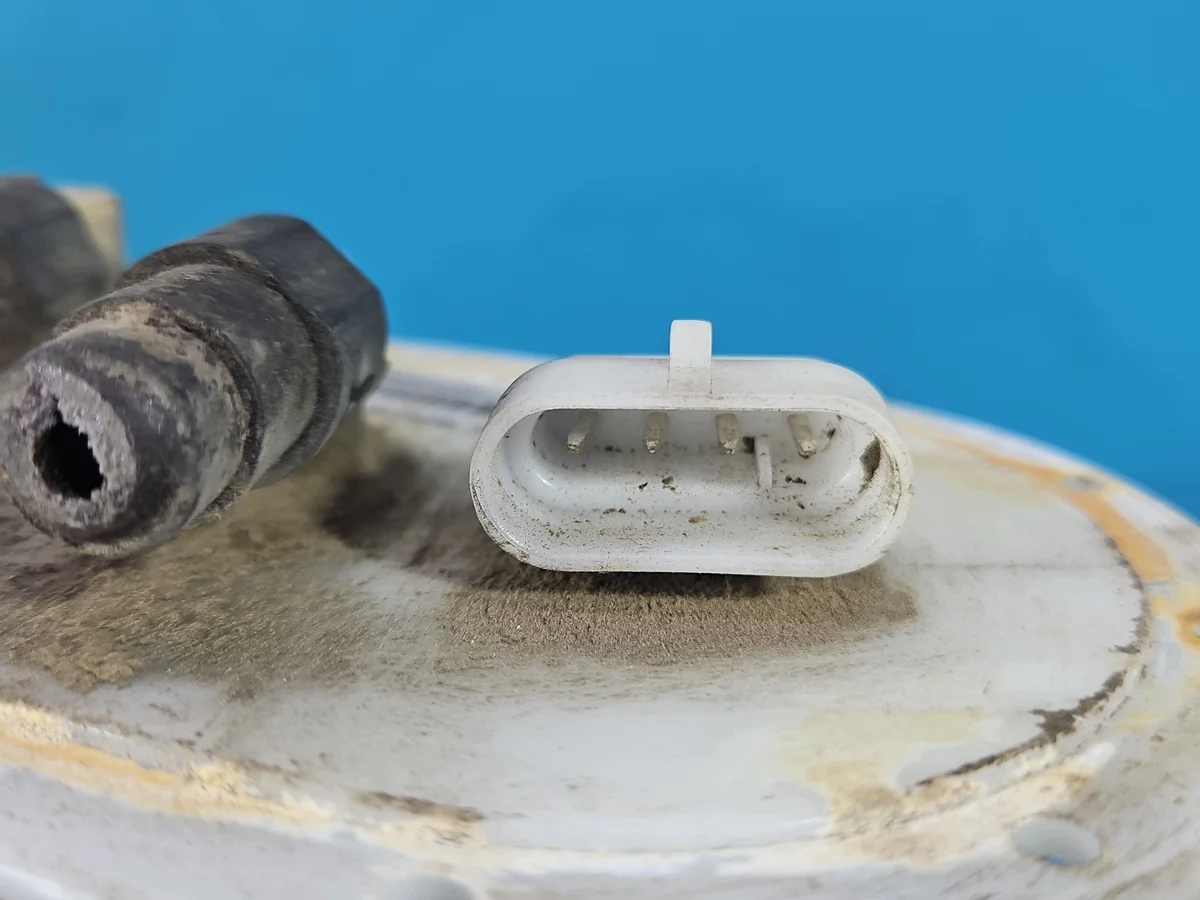 Kraftstoffpumpe Fiat Albea 1.4 8V gebraucht image 5