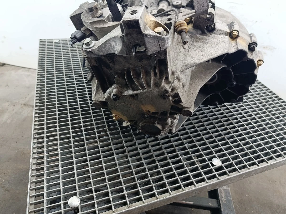 Getriebe 6-Gang Ford Kuga 2.0 TDCI AV4R-7002-AB image 5