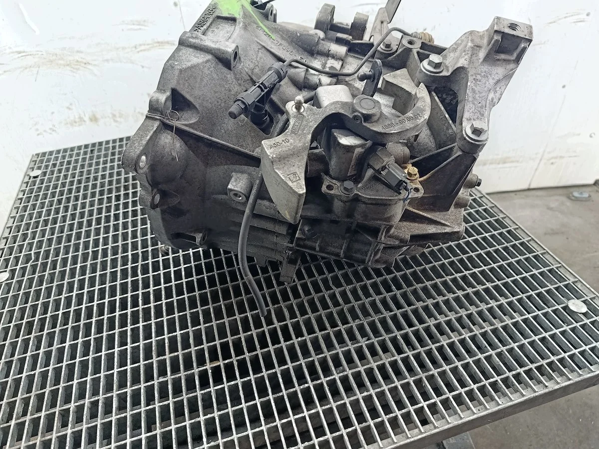 Getriebe 6-Gang Ford Kuga 2.0 TDCI AV4R-7002-AB image 7