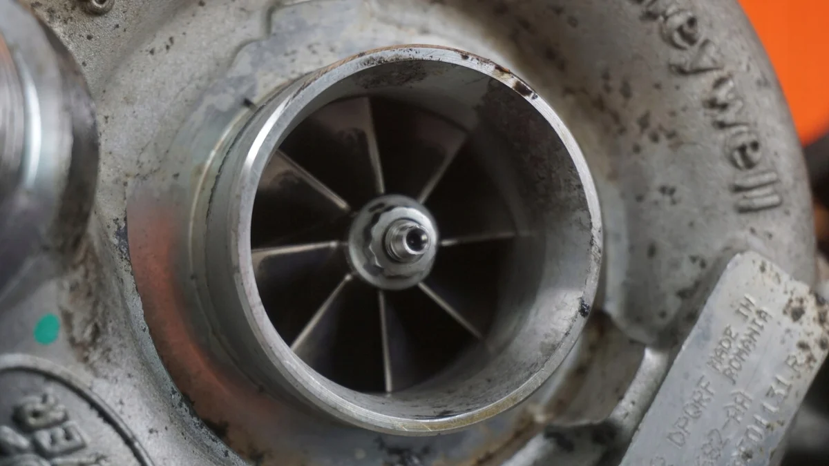 Turbocompressor Discovery 3.0 TD V6 256PK image 6