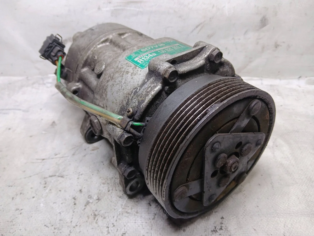 Audi A3 8L 1.6 AC Compressor 1J0820803A