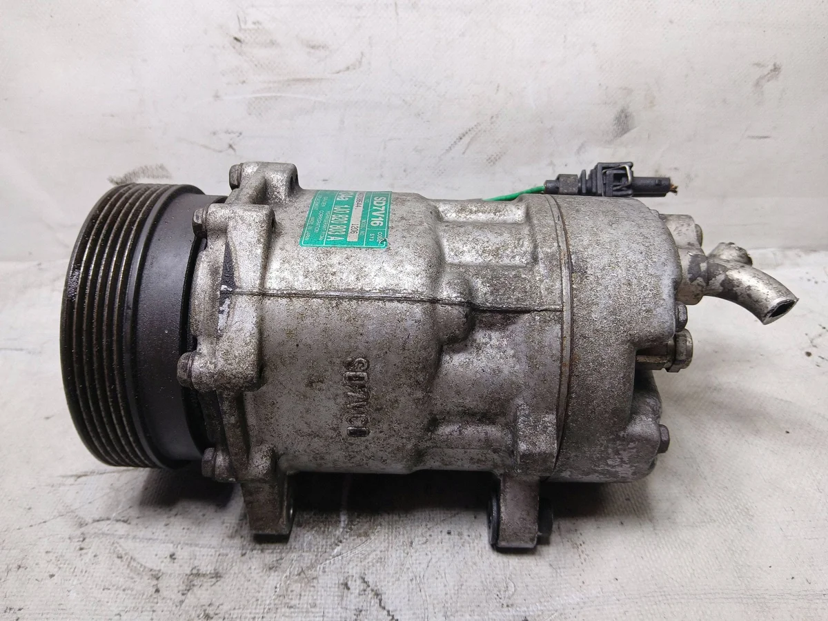 Compresor A/C Audi A3 8L 1.6 1J0820803A image 5